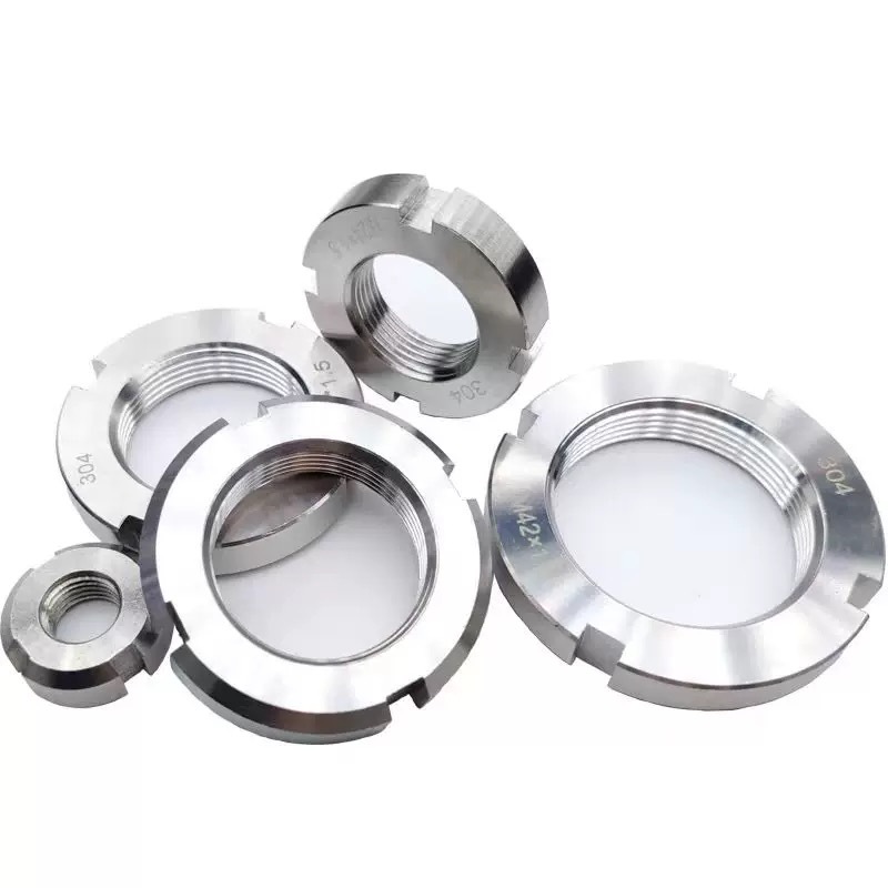 Konsekvent noggrann låsmutter